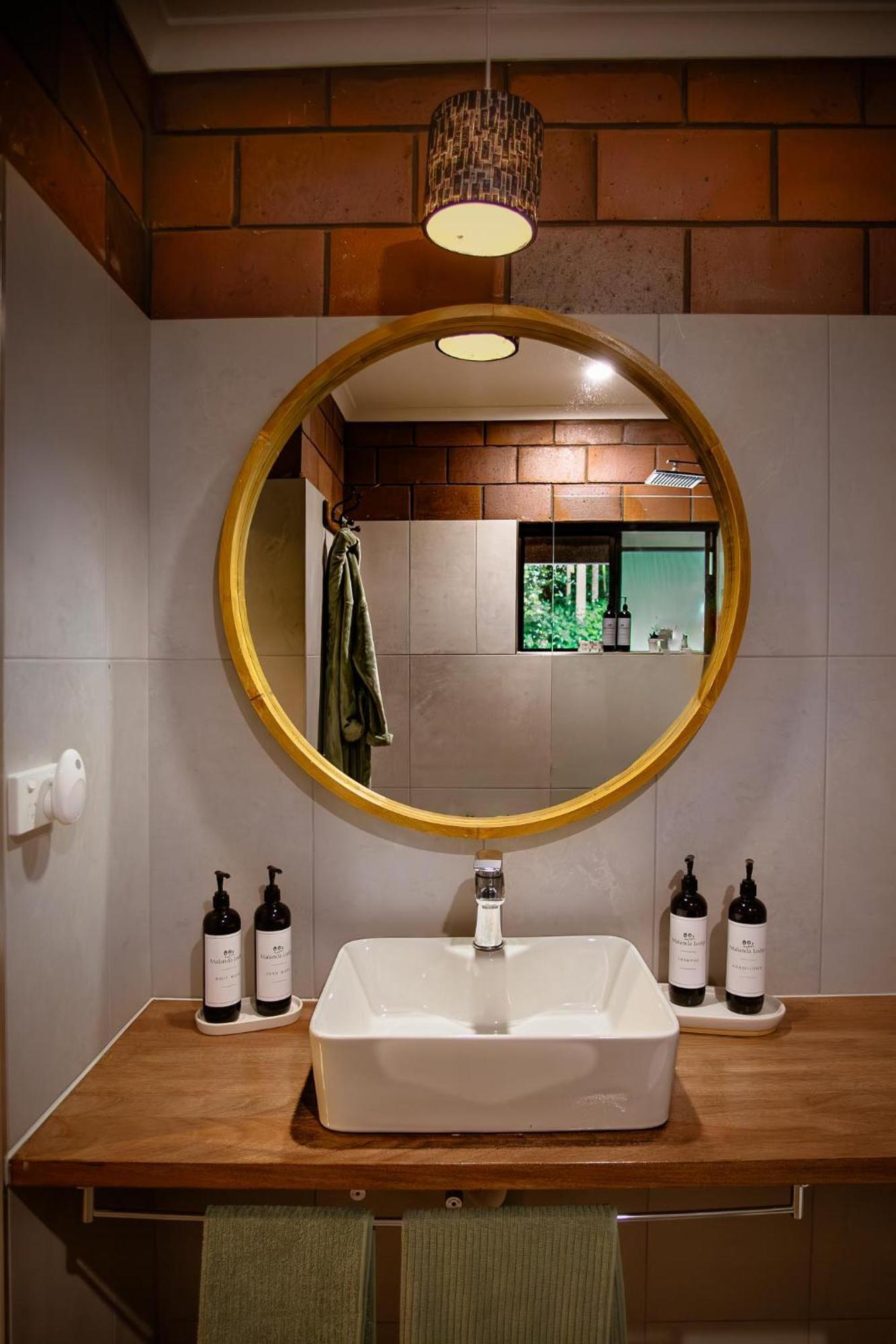 Malanda Lodge Экстерьер фото