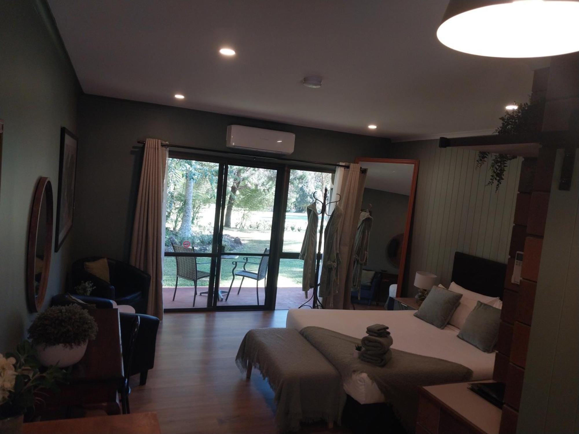 Malanda Lodge Экстерьер фото